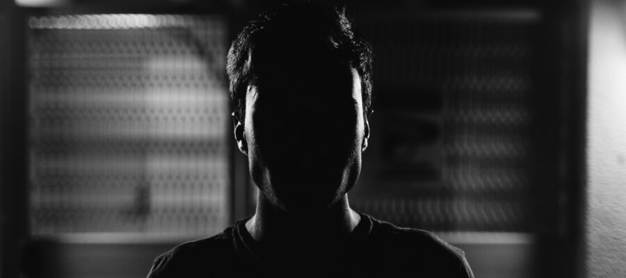 Make face obscured with shadows