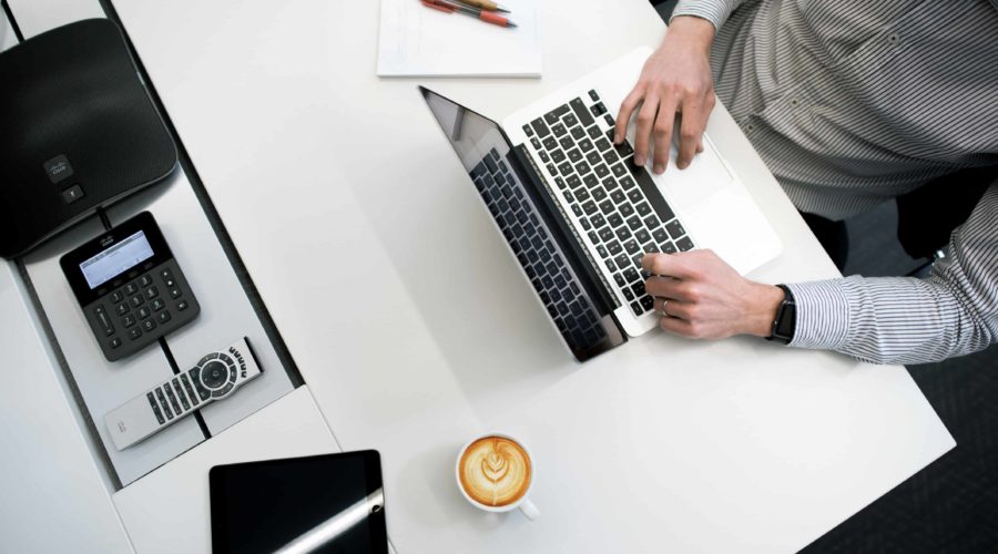 Make worker using laptop for MTD for ITSA
